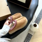 OEM&ODM High Quality UGGS Brand Sheepskin Fur Integrated Wool Slippers Winter Women's Shoes - Image 5