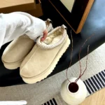 OEM&ODM High Quality UGGS Brand Sheepskin Fur Integrated Wool Slippers Winter Women's Shoes